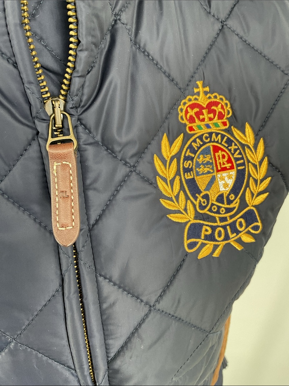 Polo Ralph Lauren Crest Quilted Vest Navy Lamb Suede Trim Equestrian Size Small - Picture 15 of 16
